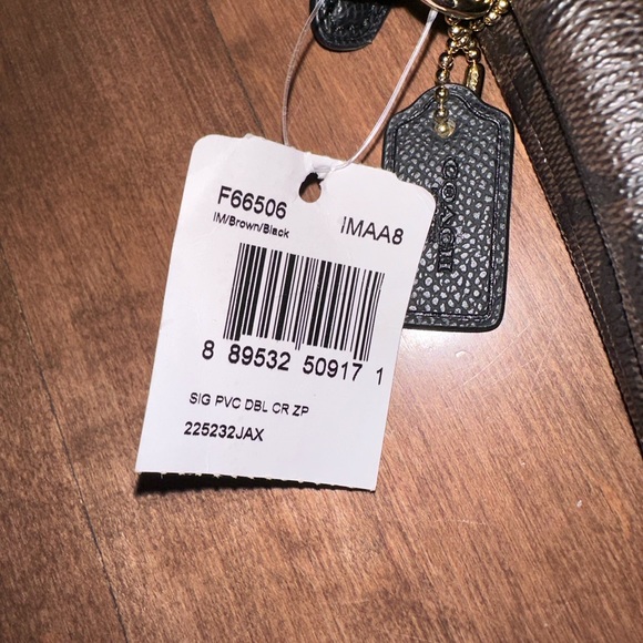 COACH double wristlet - Picture 4 of 7